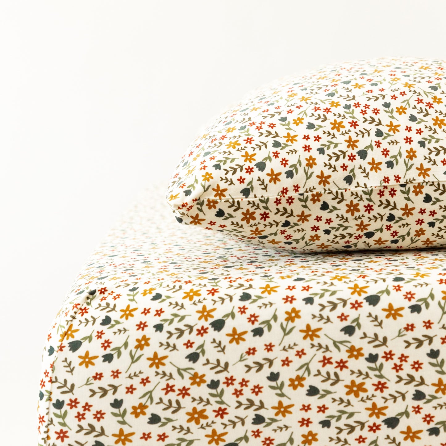 Cream Floral Twin Sheet With Pillow Case