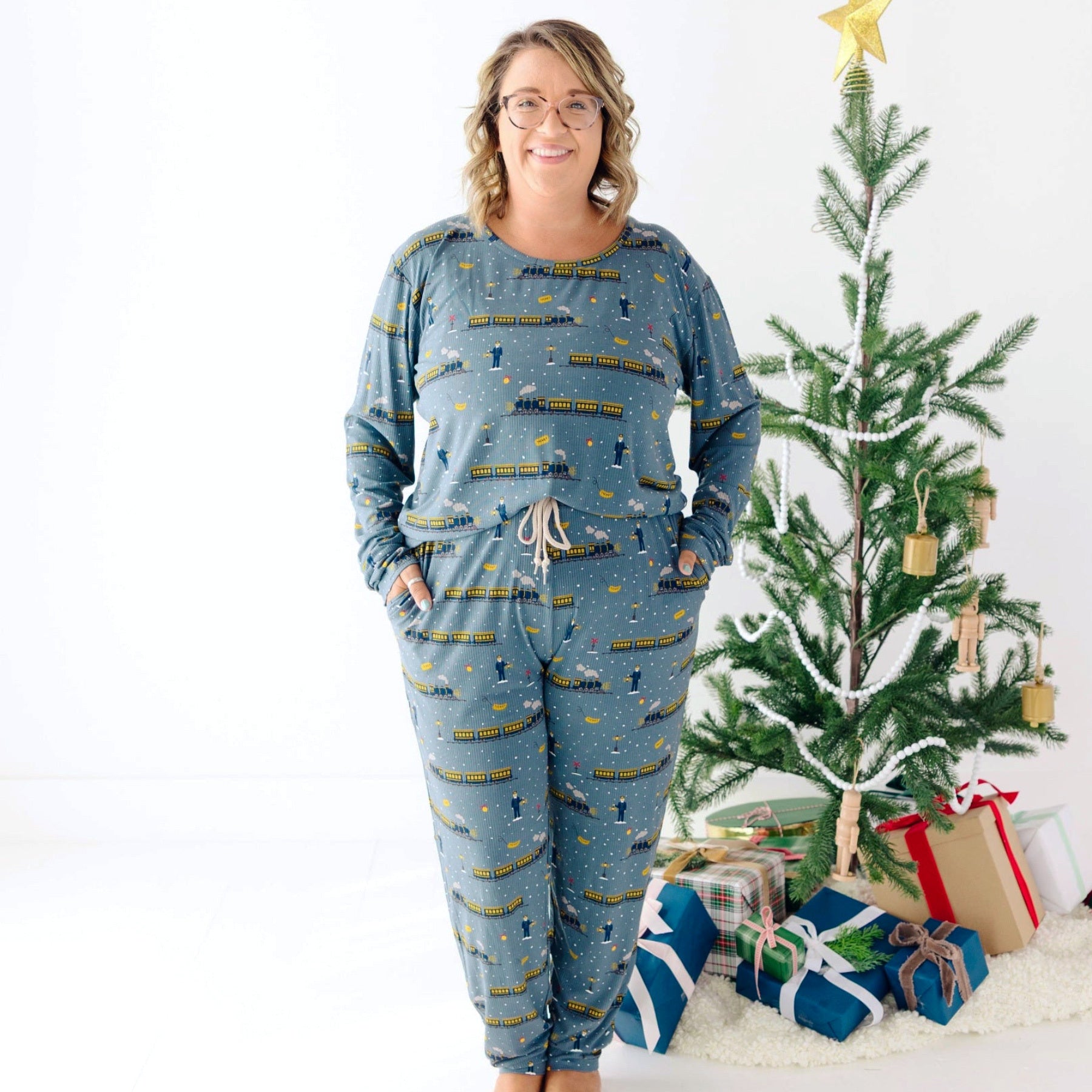 Christmas Trains Small Ribbed Women's Long Sleeve Top