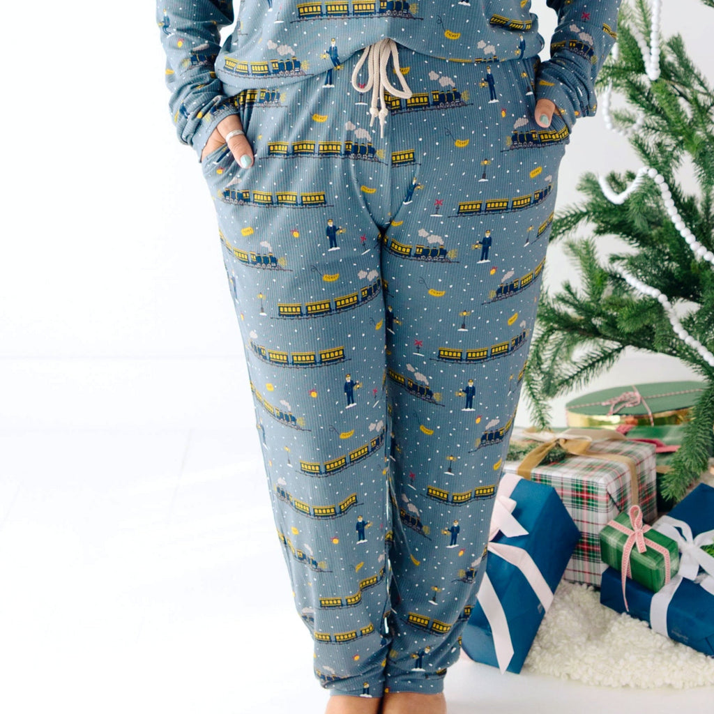Christmas Trains Small Ribbed Women's Matching Set