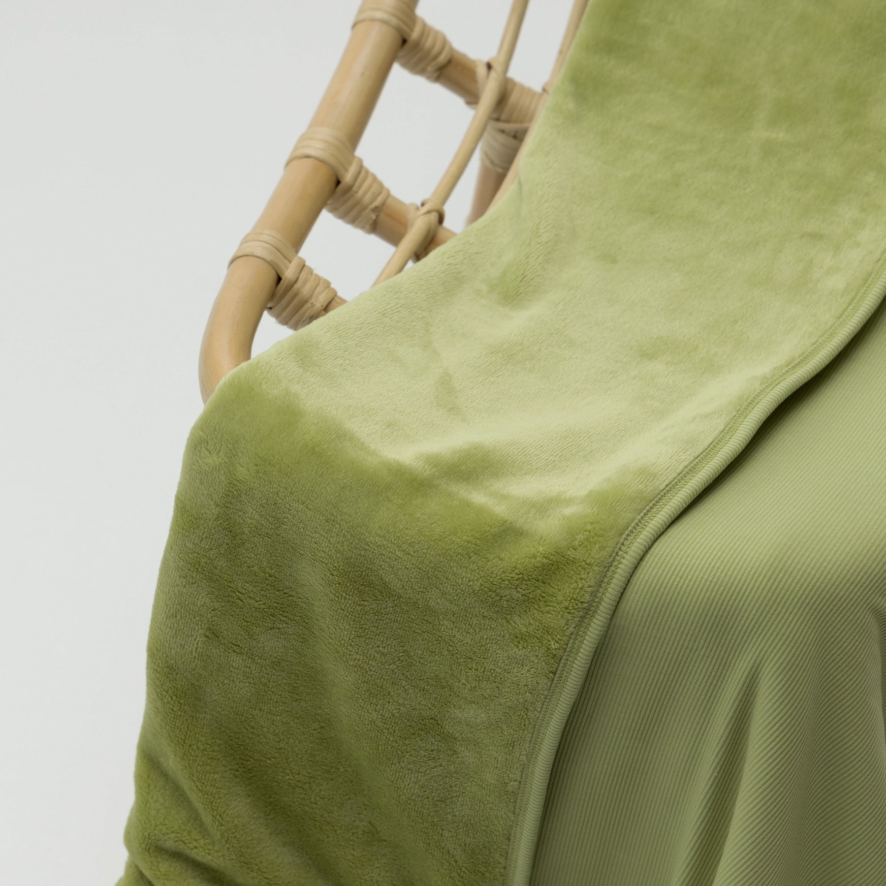 Tarragon Green Small Ribbed Toddler Blanket