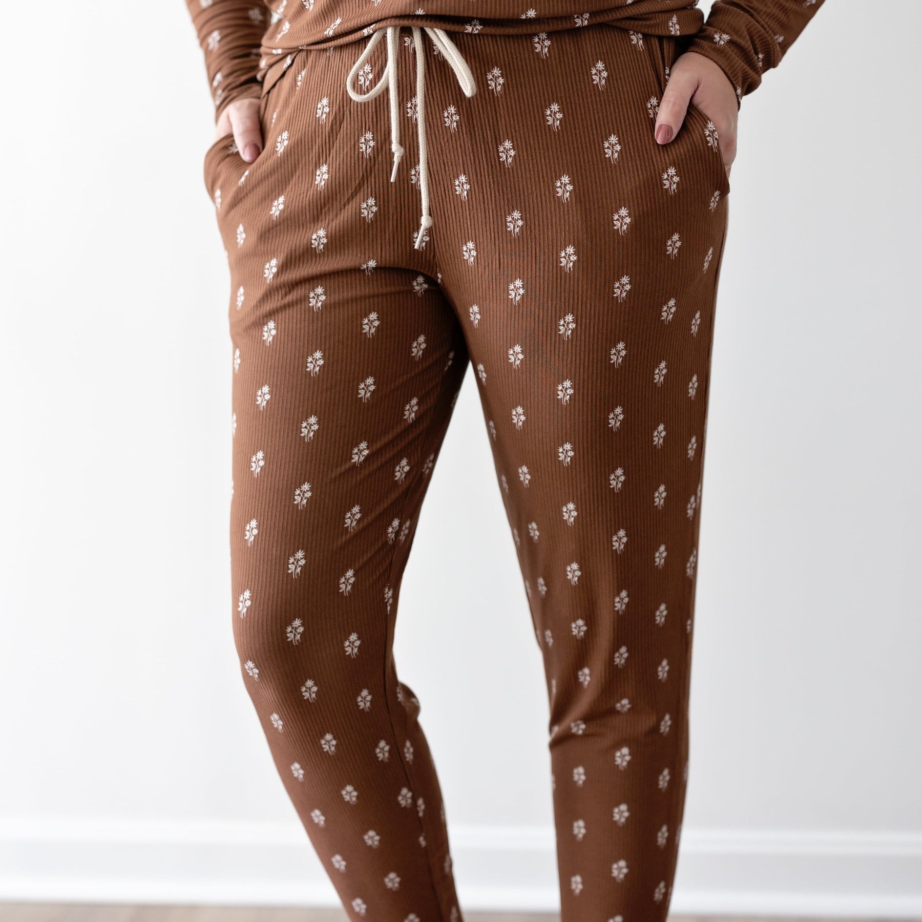 Autumn Stems Small Ribbed Women's Pants