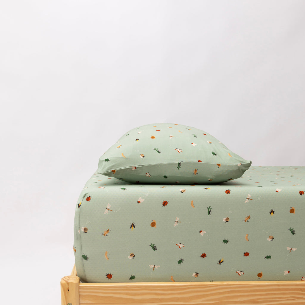 Backyard Bugs Twin Sheet With Pillow Case