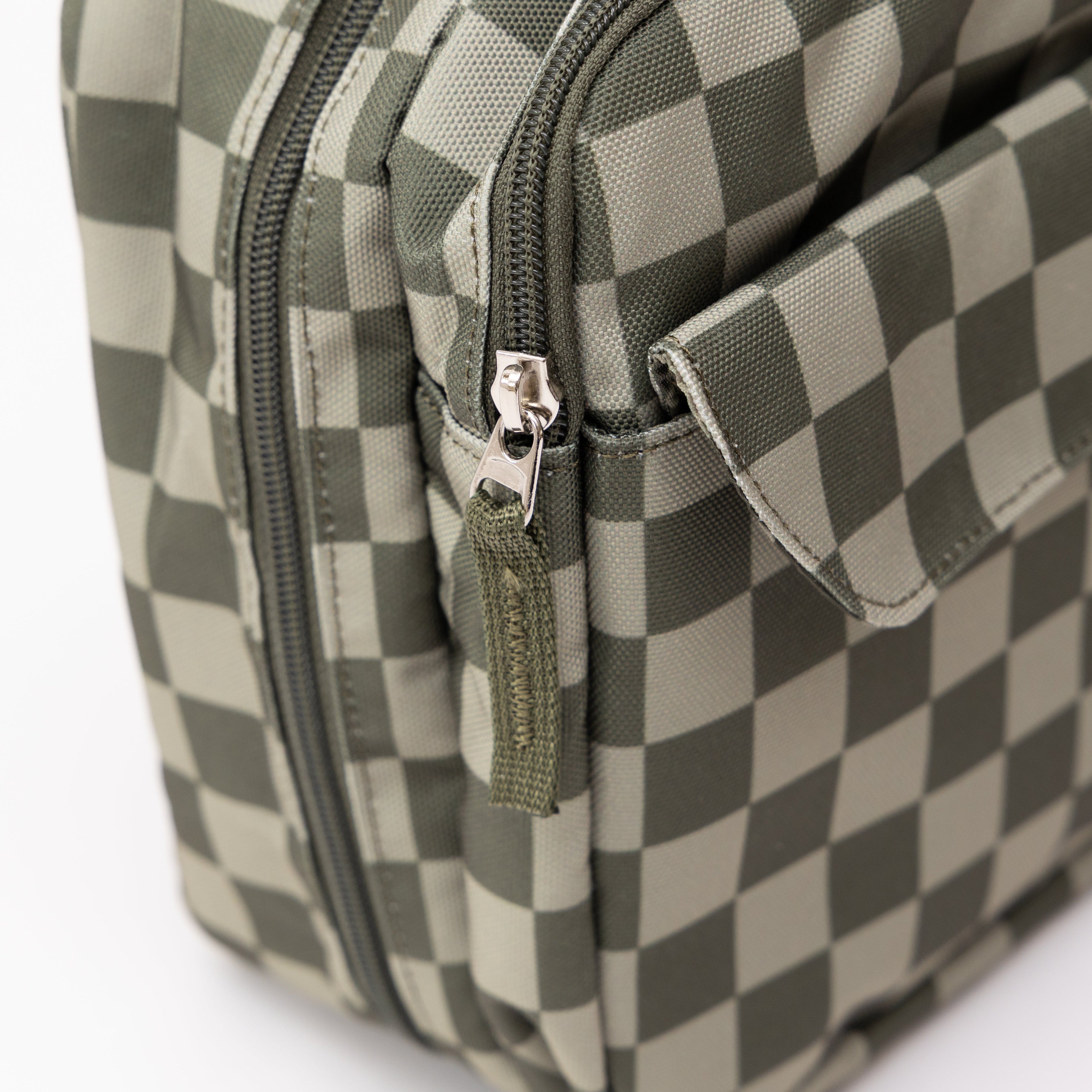 Dark Checkered Lunchbox