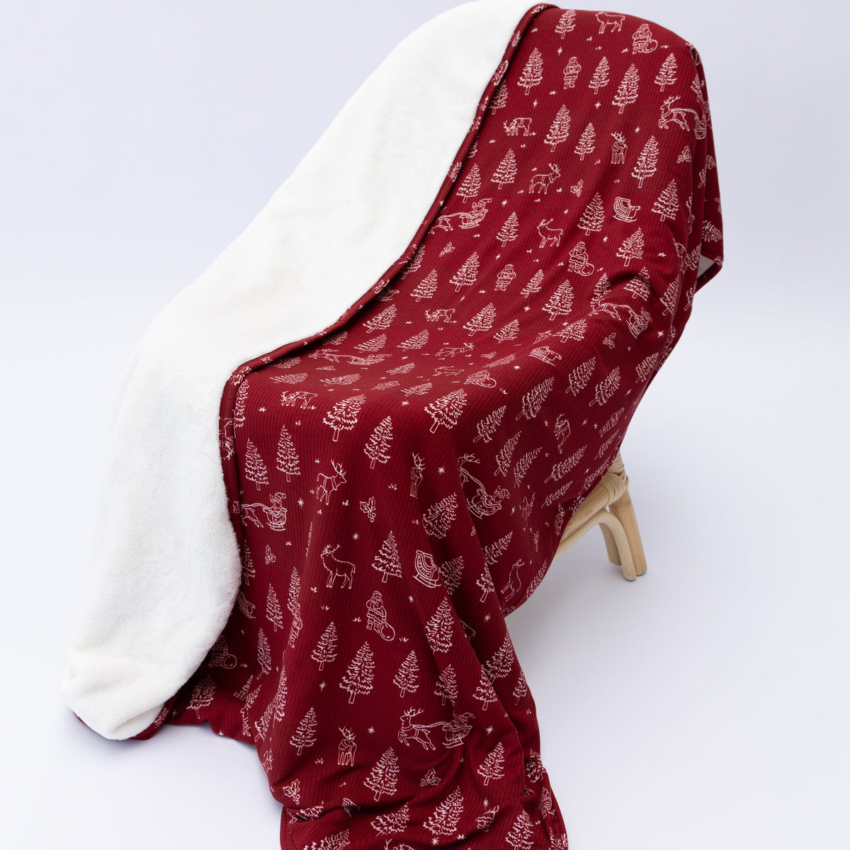 Reindeer & Santa Sleigh Small Ribbed Youth Blanket