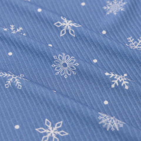 Snowflakes Small Ribbed Toddler Blanket