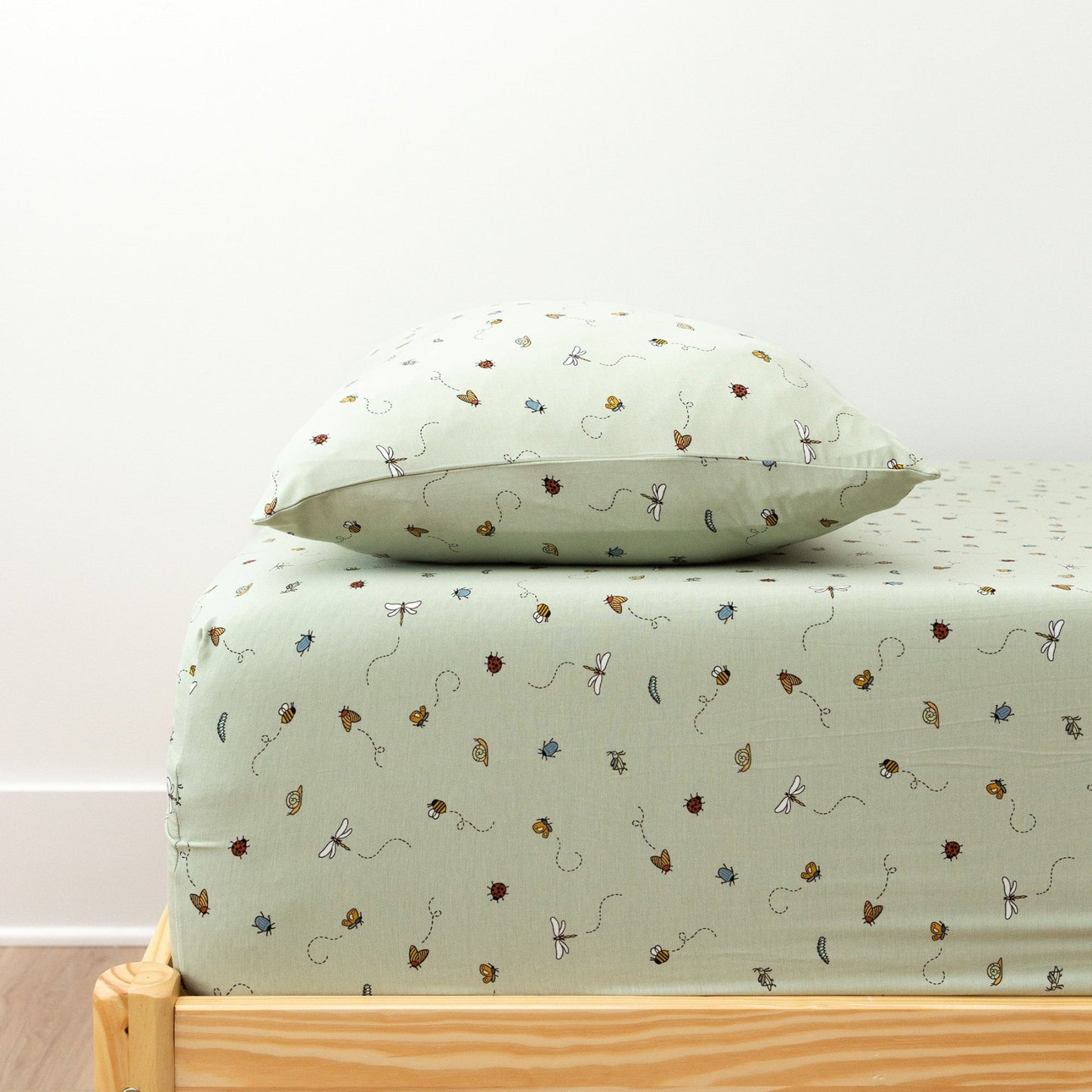 Bugs Twin Sheet With Pillow Case