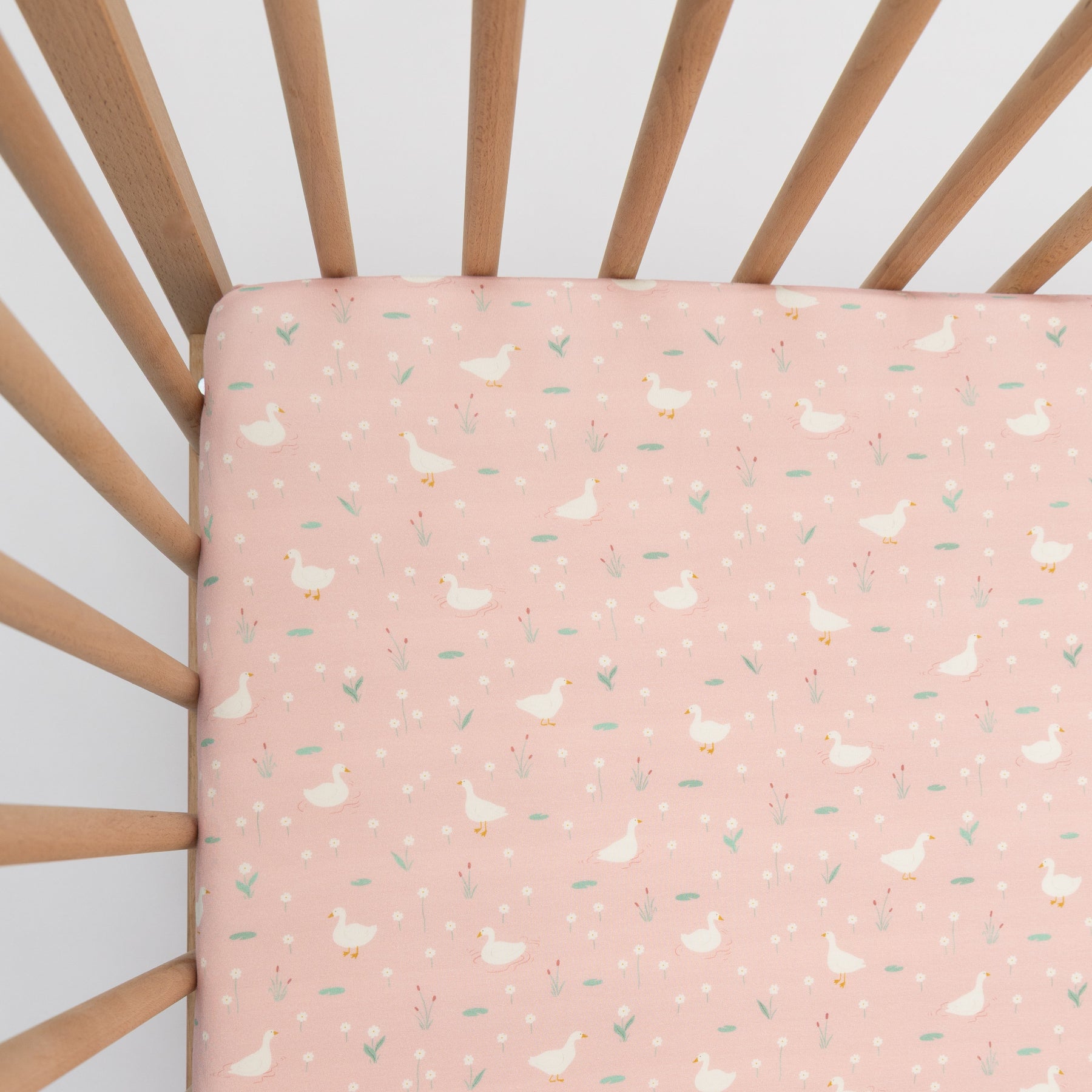 Ducks & Daisies Crib Sheet
