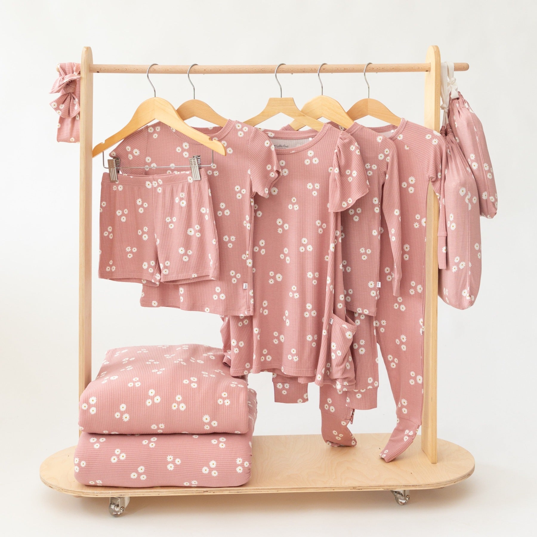 Mauve Blooms Small Ribbed Adult Blanket