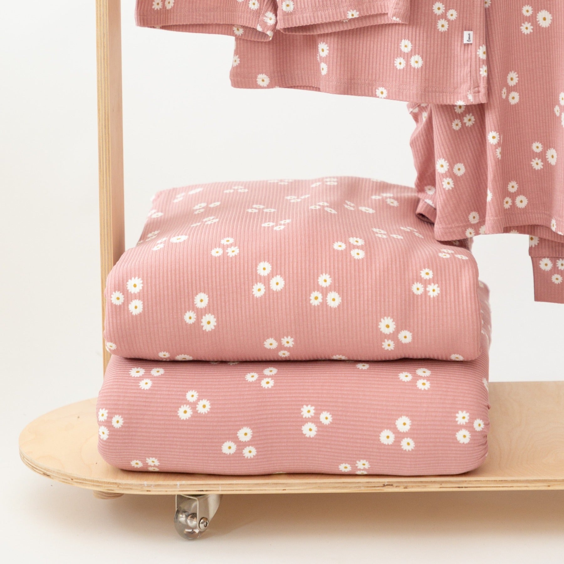 Mauve Blooms Small Ribbed Adult Blanket