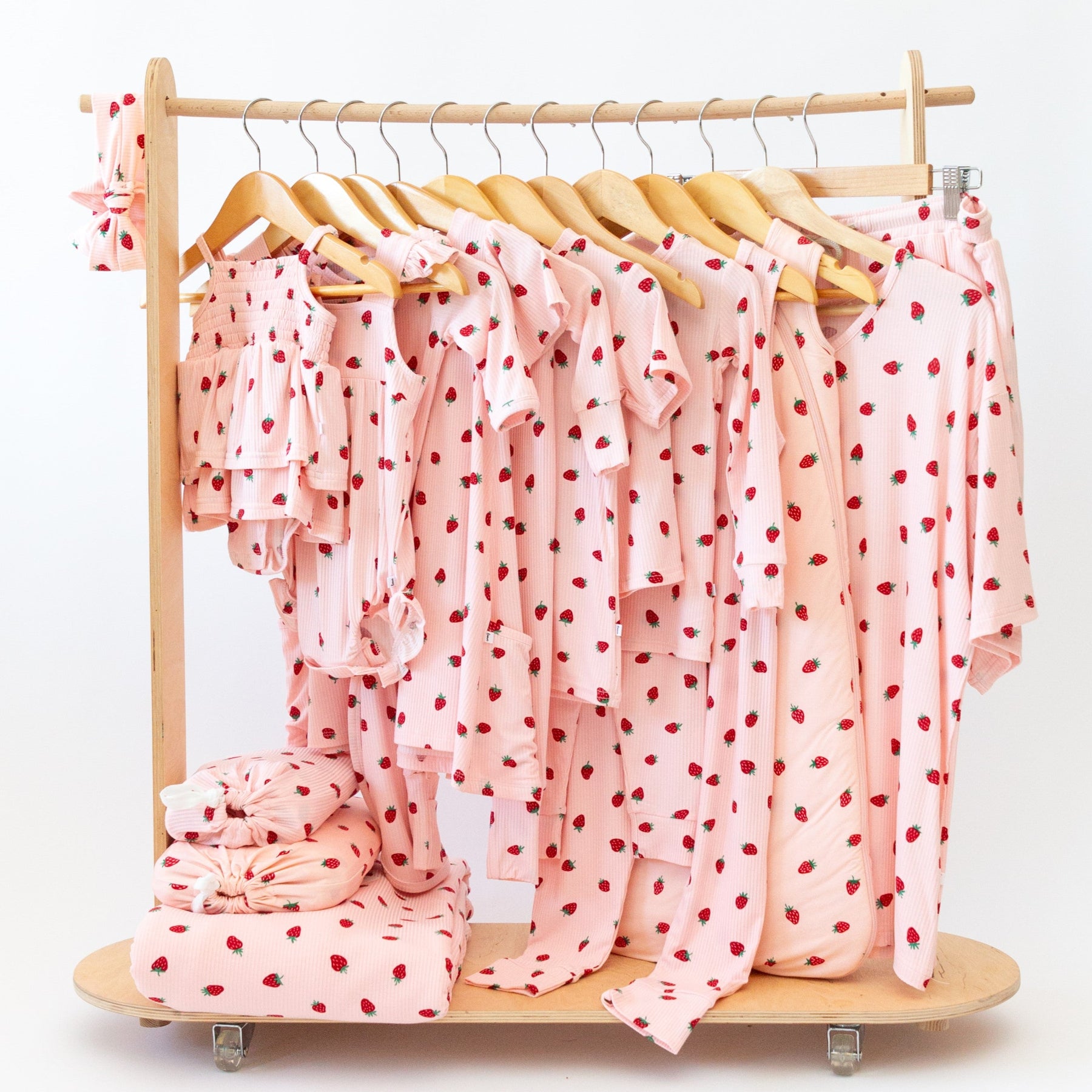 Strawberries Small Ribbed Two-Piece Set