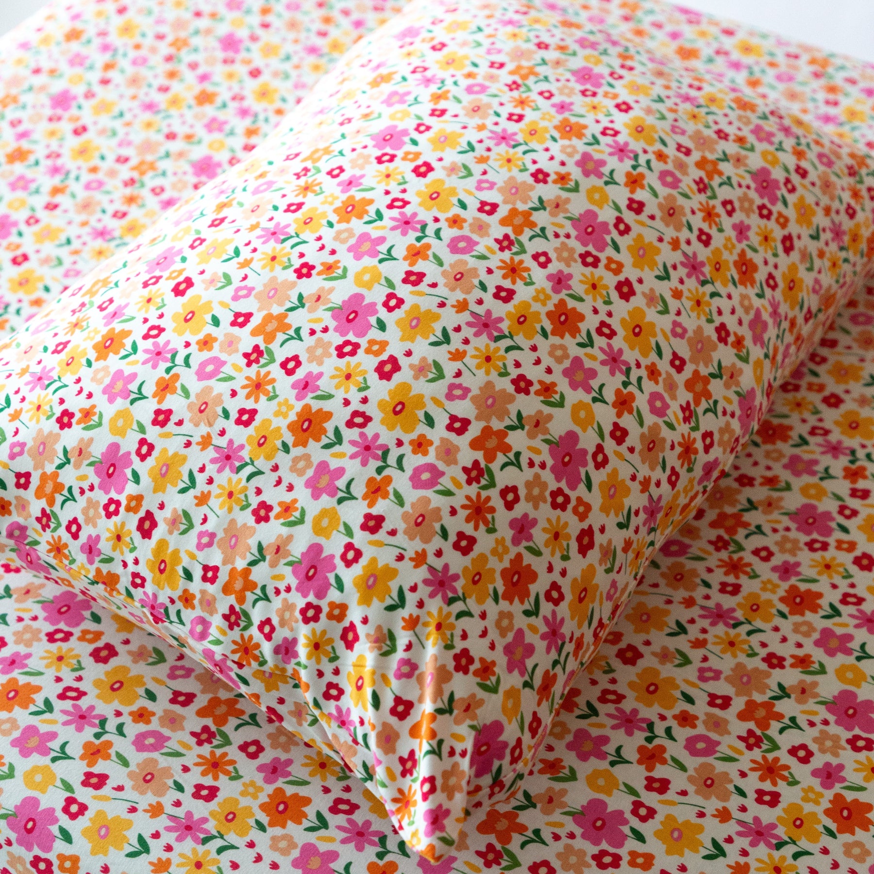 Summer Blooms Twin Sheet With Pillow Case