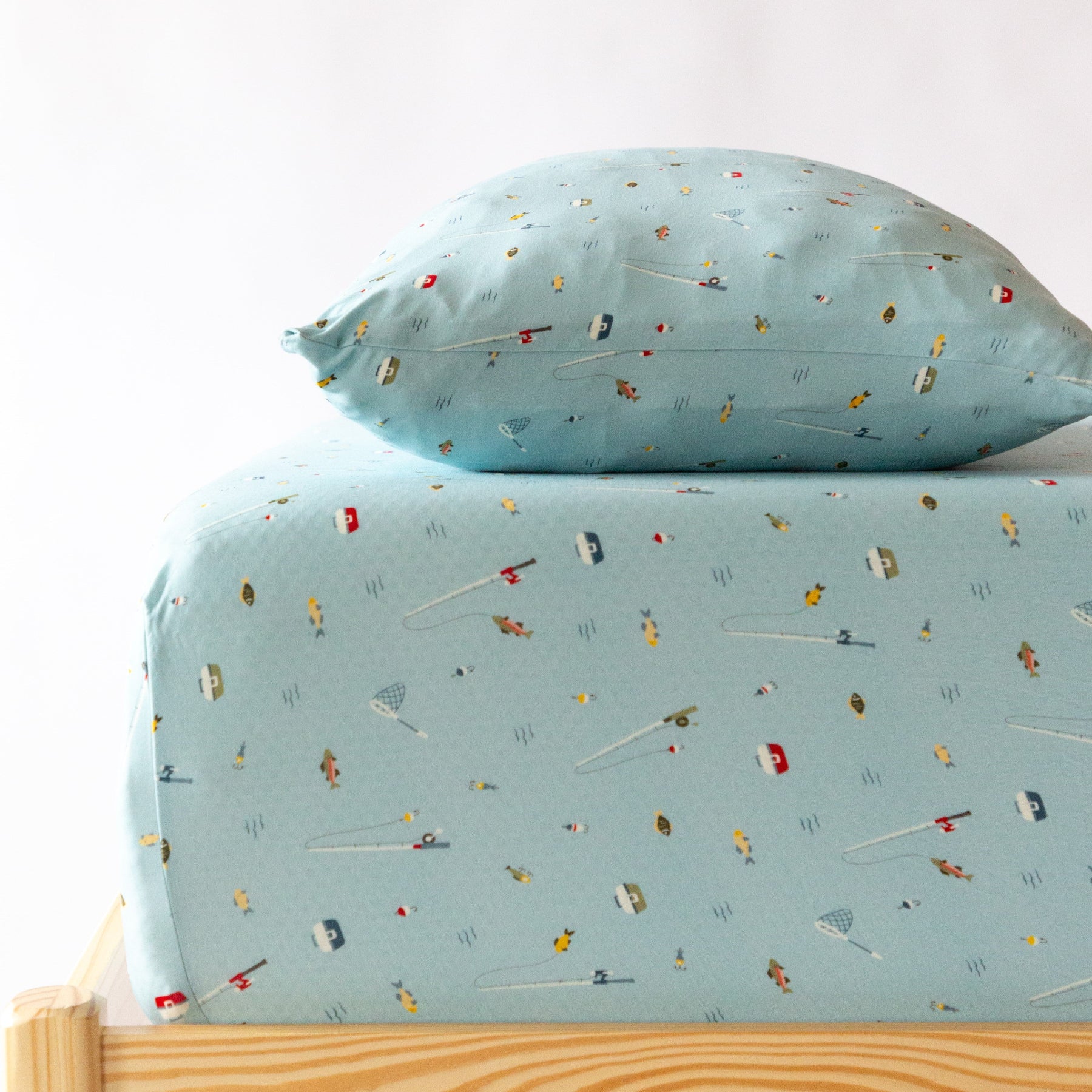 Gone Fishing Twin Sheet With Pillow Case