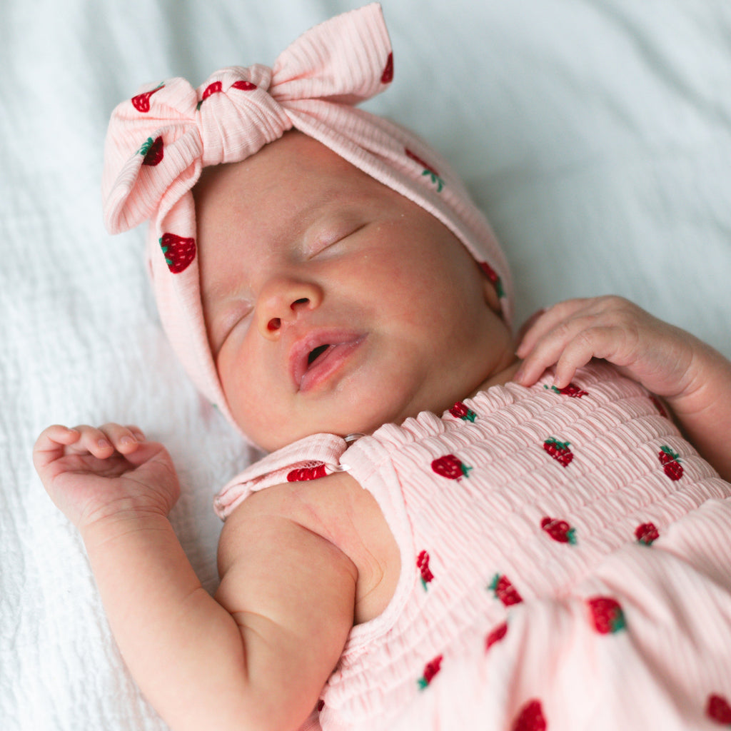 Strawberries Small Ribbed Bow