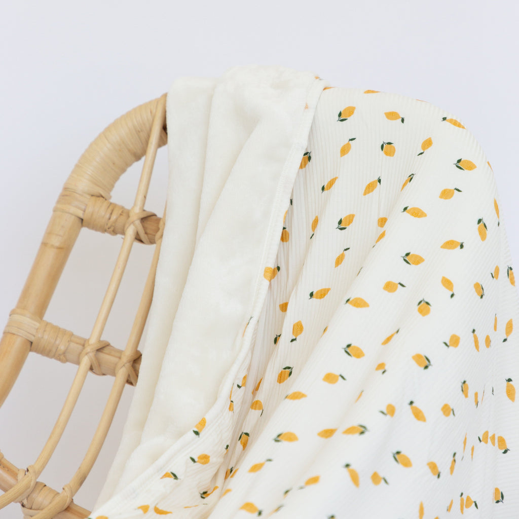 Lemons Small Ribbed Toddler Blanket
