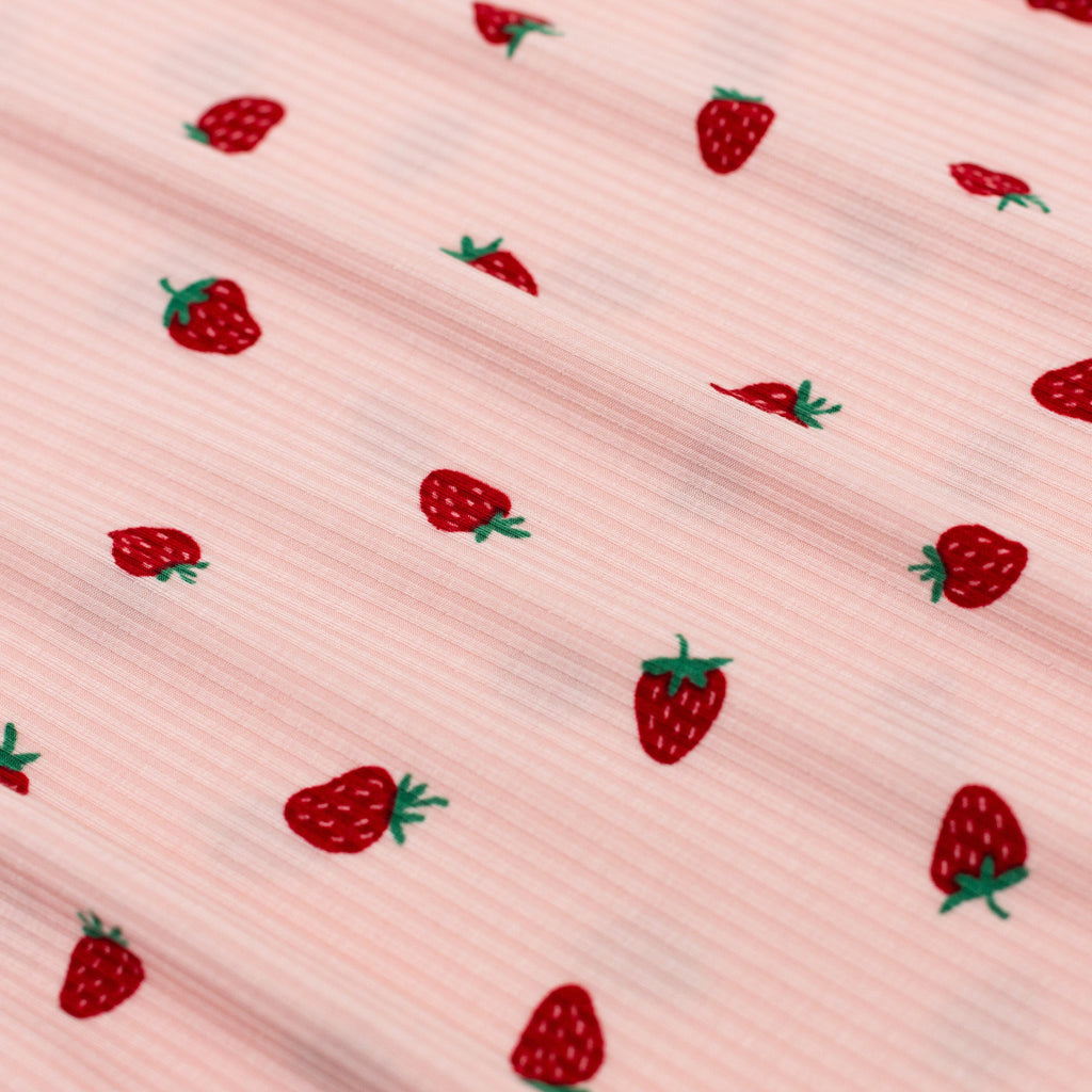 Strawberries Small Ribbed Two-Piece Set