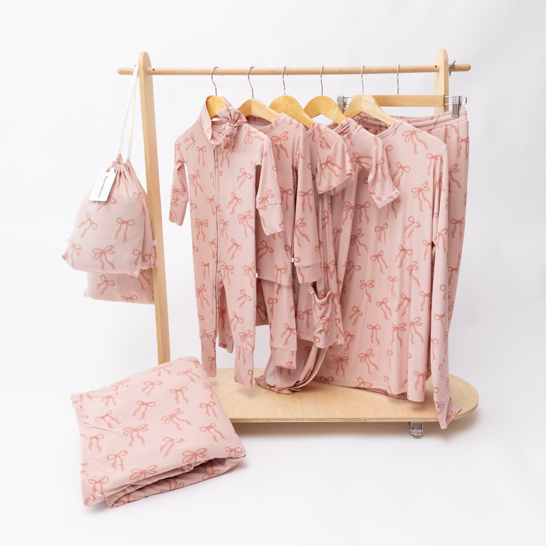 Coquette Bows Small Ribbed Toddler Blanket