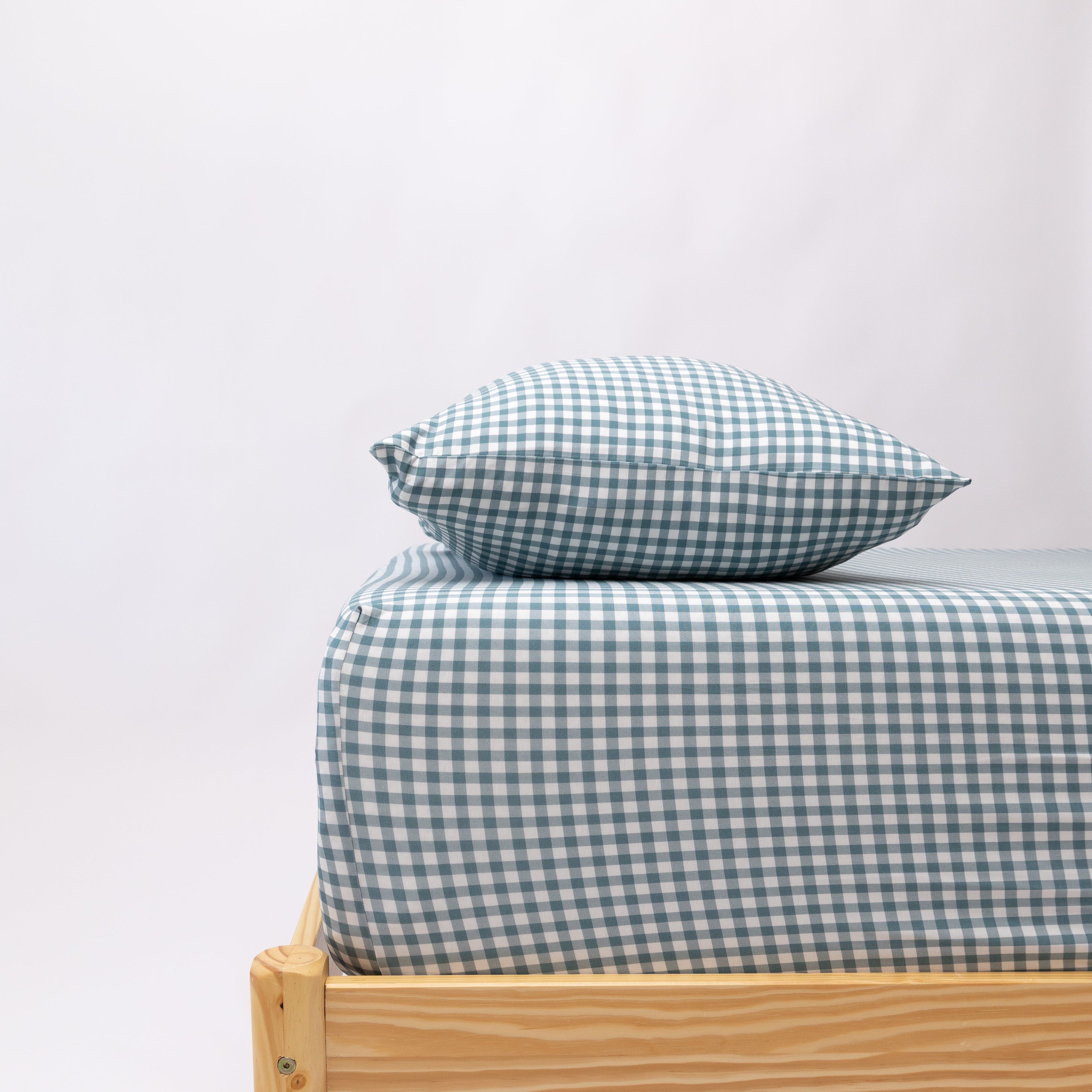 Blue Small Gingham Twin Sheet With Pillow Case