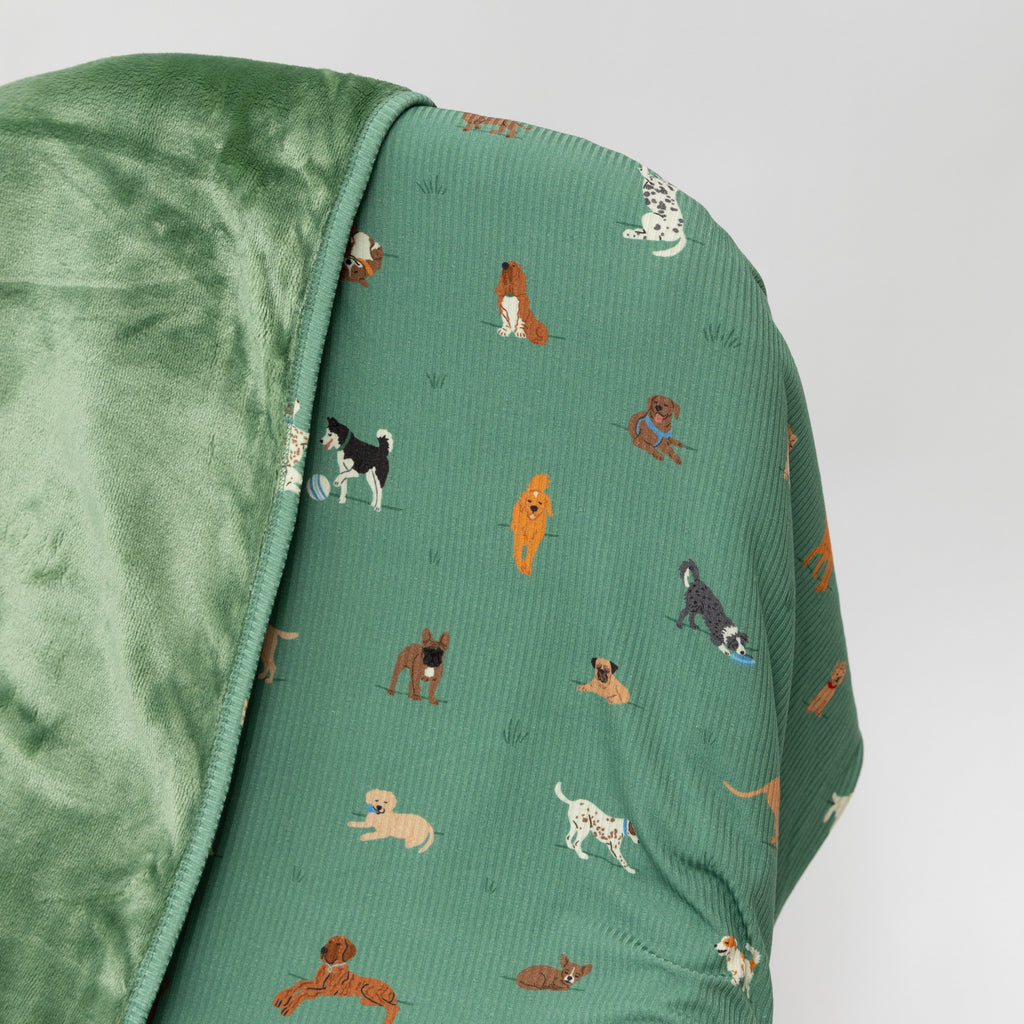 Dogs Green Small Ribbed Adult Blanket
