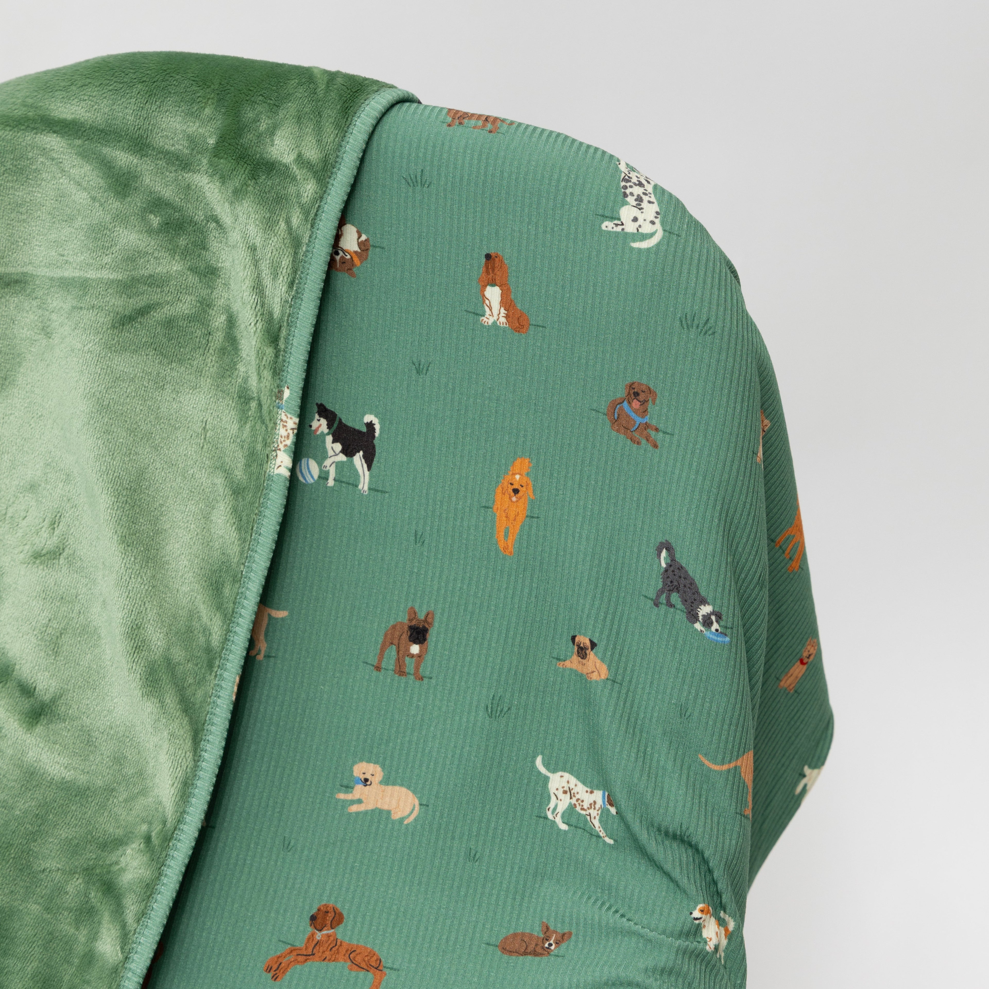 Dogs Green Small Ribbed Adult Blanket