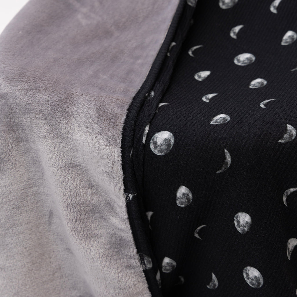 Moon Phases Small Ribbed Adult Blanket