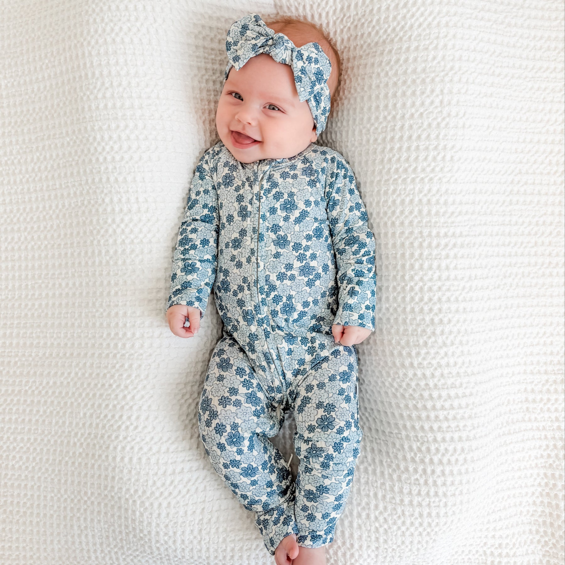 Bluebell Blossoms Small Ribbed Bow