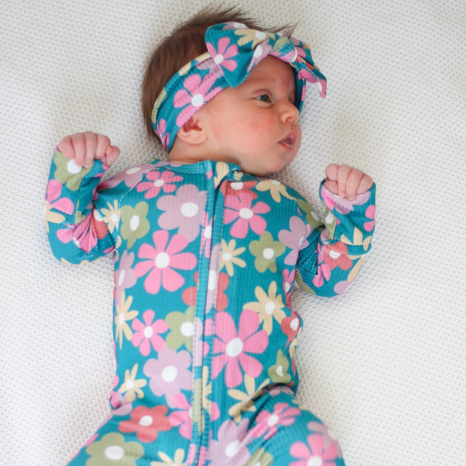 Retro Daisies Small Ribbed Bow