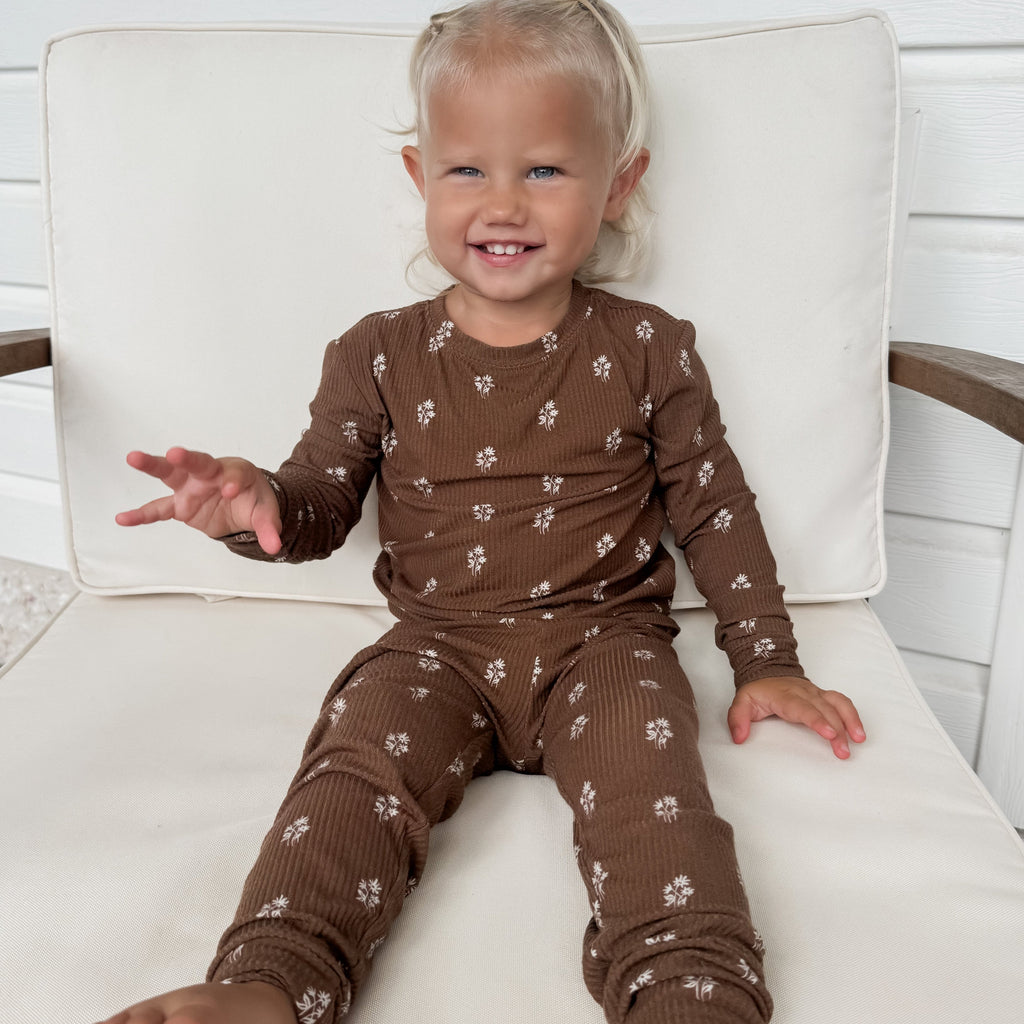Autumn Stems Small Ribbed Two-Piece Set
