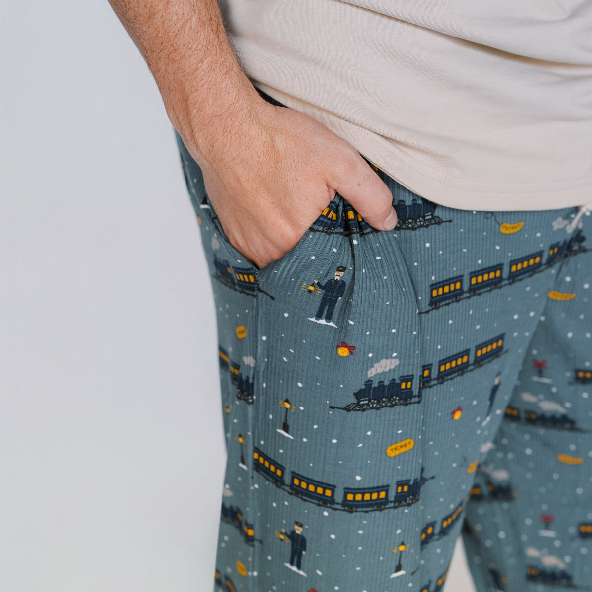 Christmas Trains Small Ribbed Men's Pants