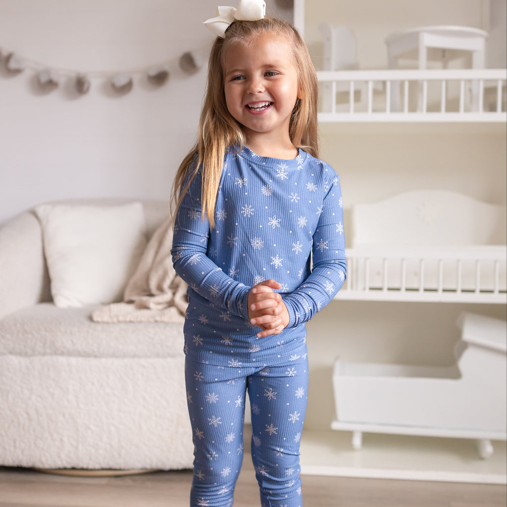 Snowflakes Small Ribbed Two-Piece Set