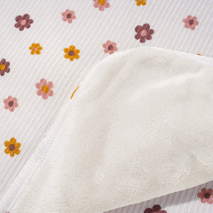 Pink Daisies Ribbed Youth Blanket (Cream Backing)