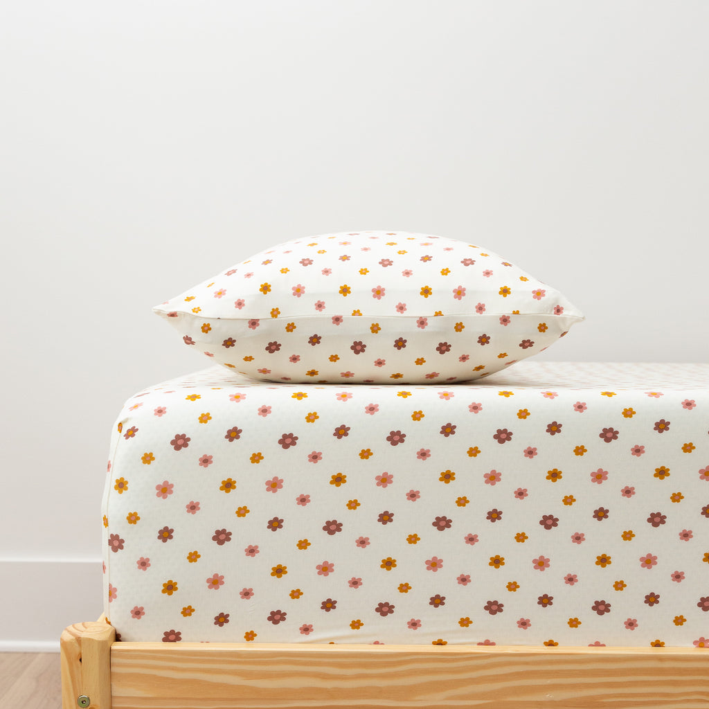 Pink Daisies Twin Sheet With Pillow Case