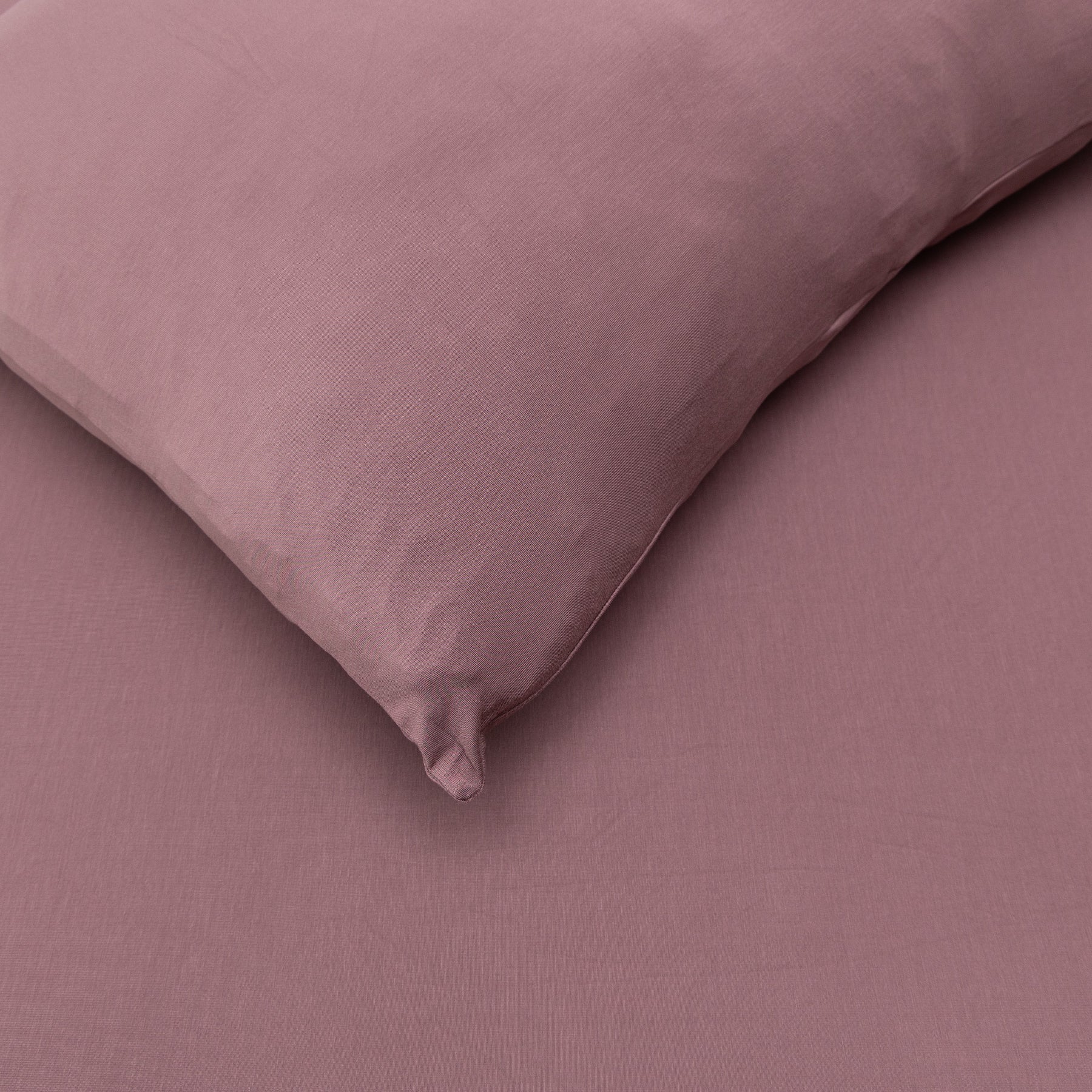 Plum Twin Sheet With Pillow Case
