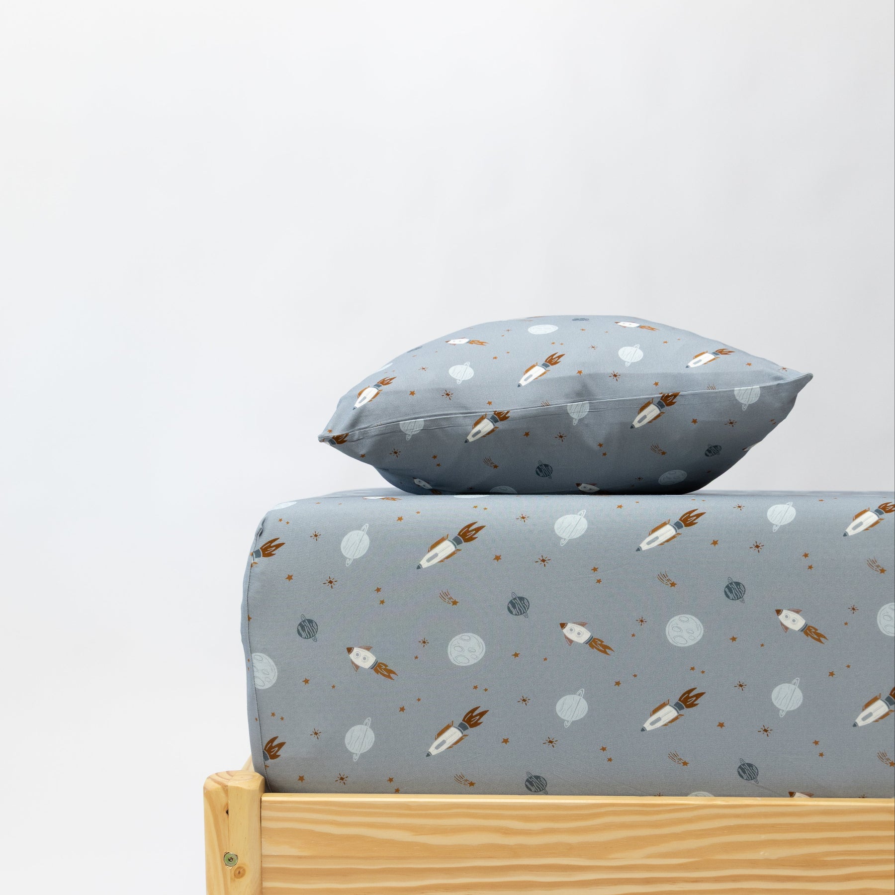 Space Explorers Twin Sheet With Pillow Case