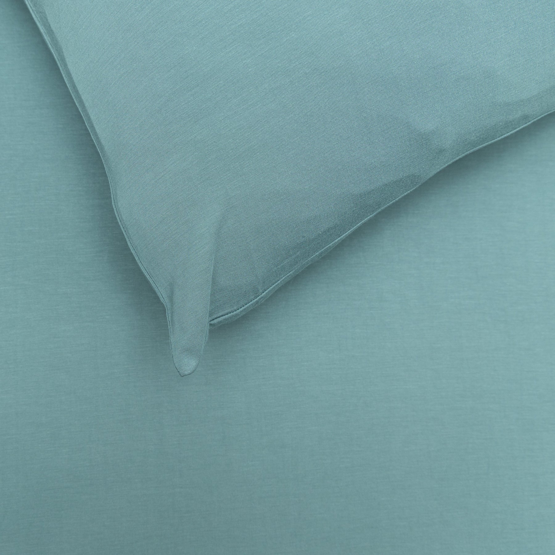 Glacier Blue Twin Sheet With Pillow Case