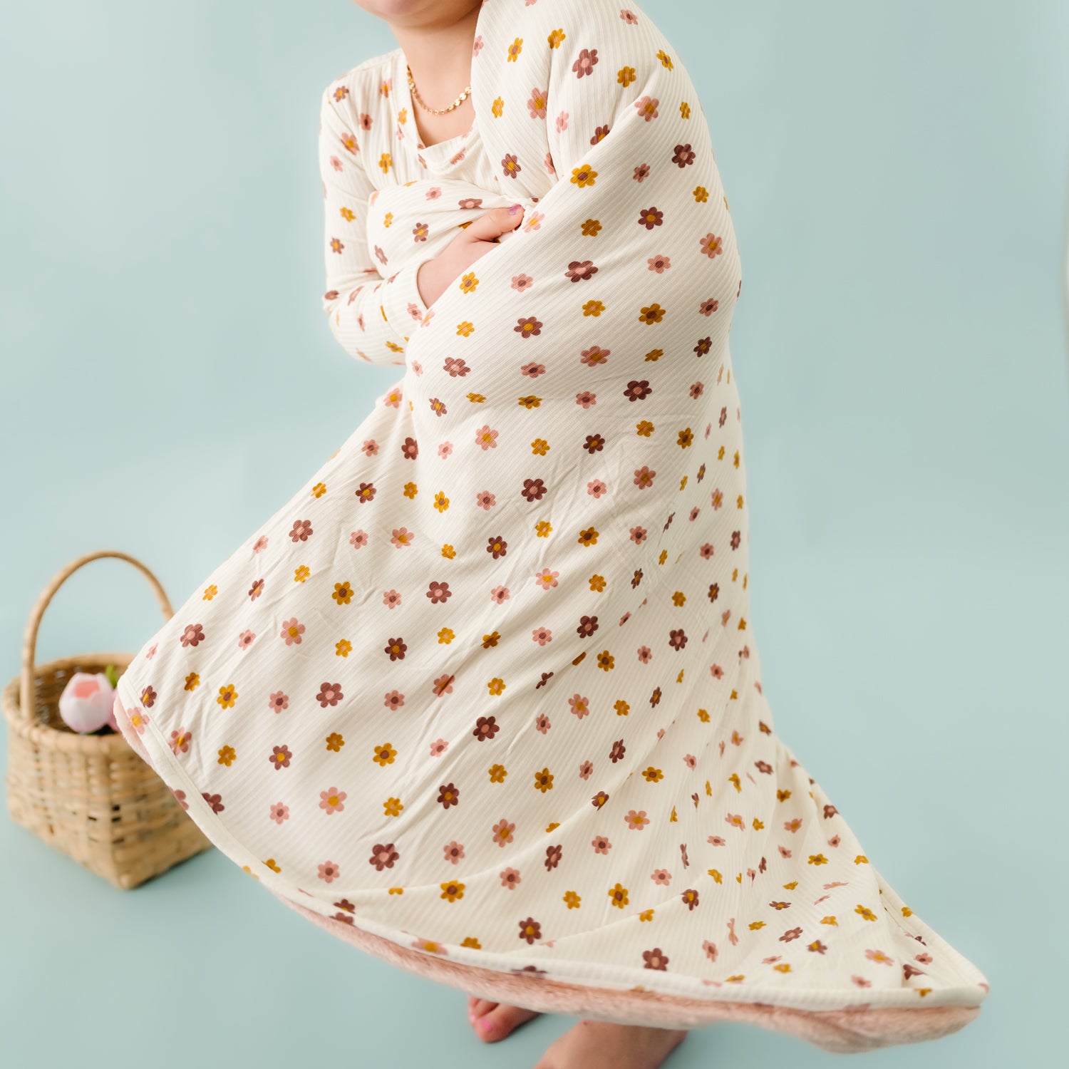 Pink Daisies Small Ribbed Youth Blanket