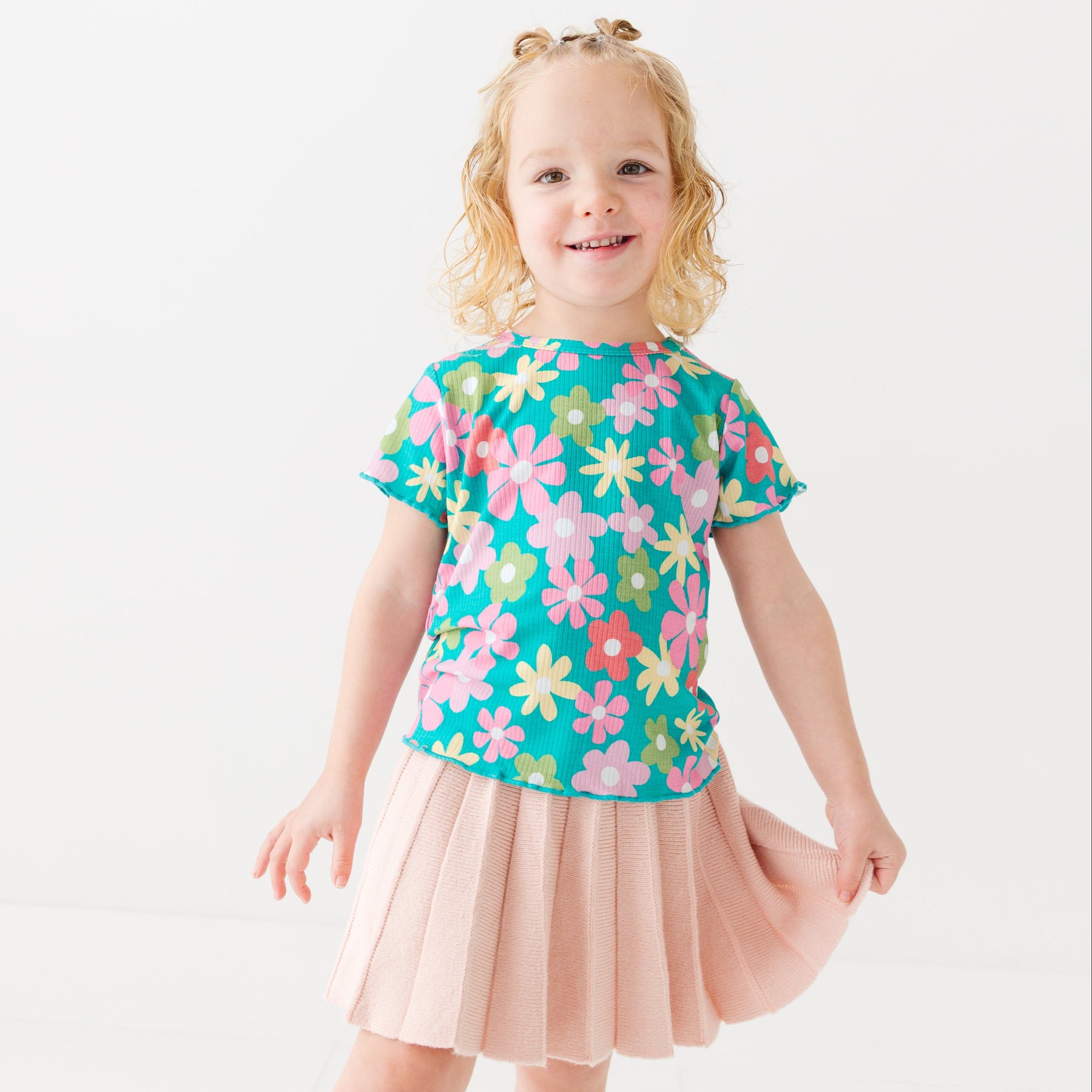 Retro Daisies Lettuce-Edge Ribbed Shirt