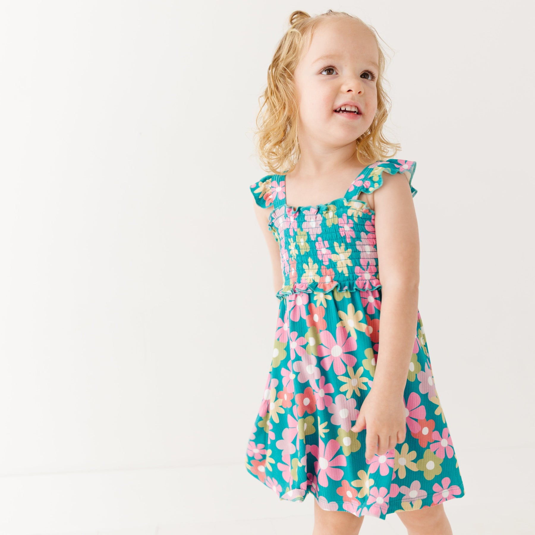 Retro Daisies Small Ribbed Flutter Sleeve Dress