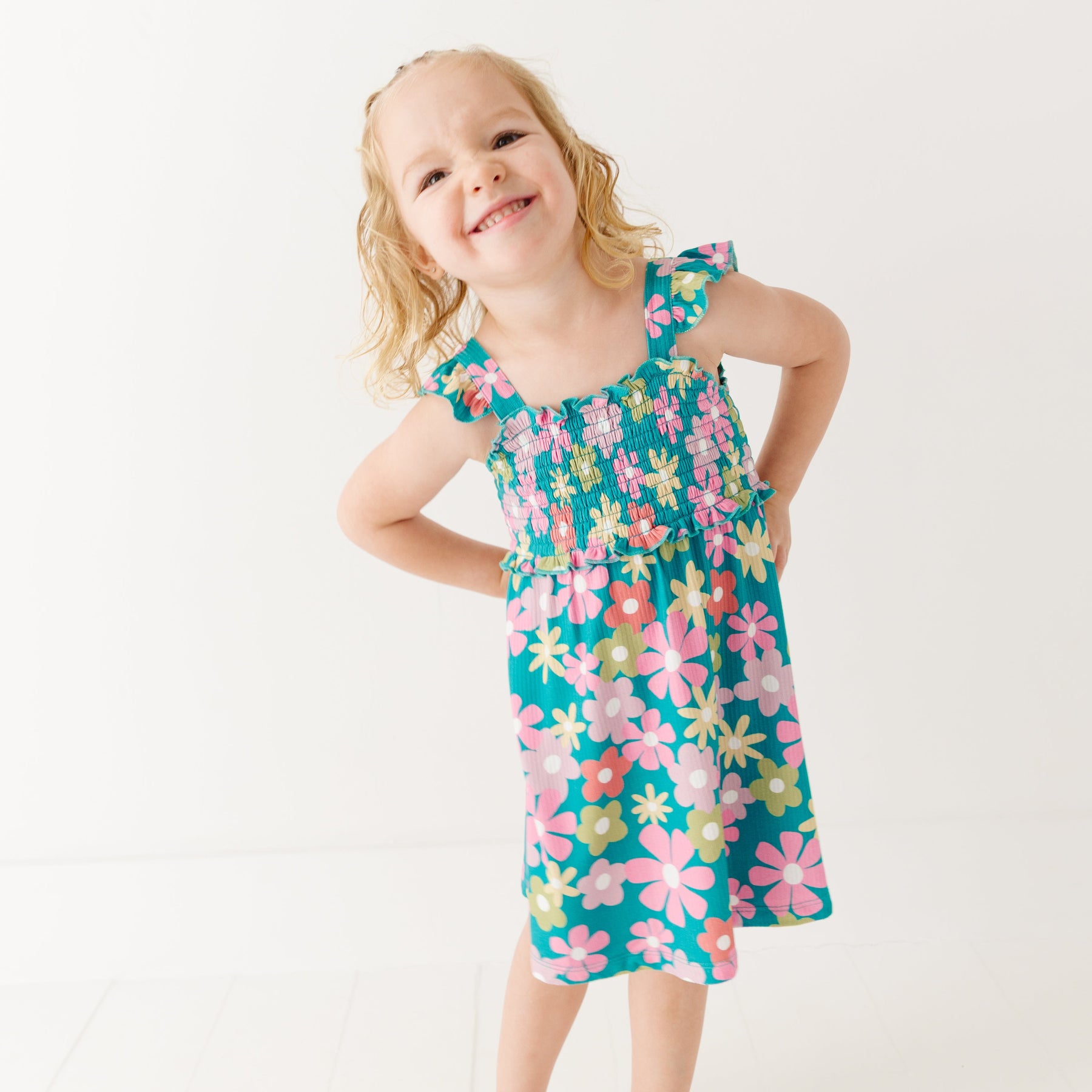 Retro Daisies Small Ribbed Flutter Sleeve Dress