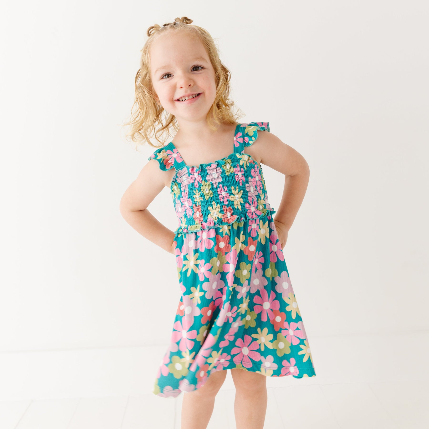 Retro Daisies Small Ribbed Flutter Sleeve Dress