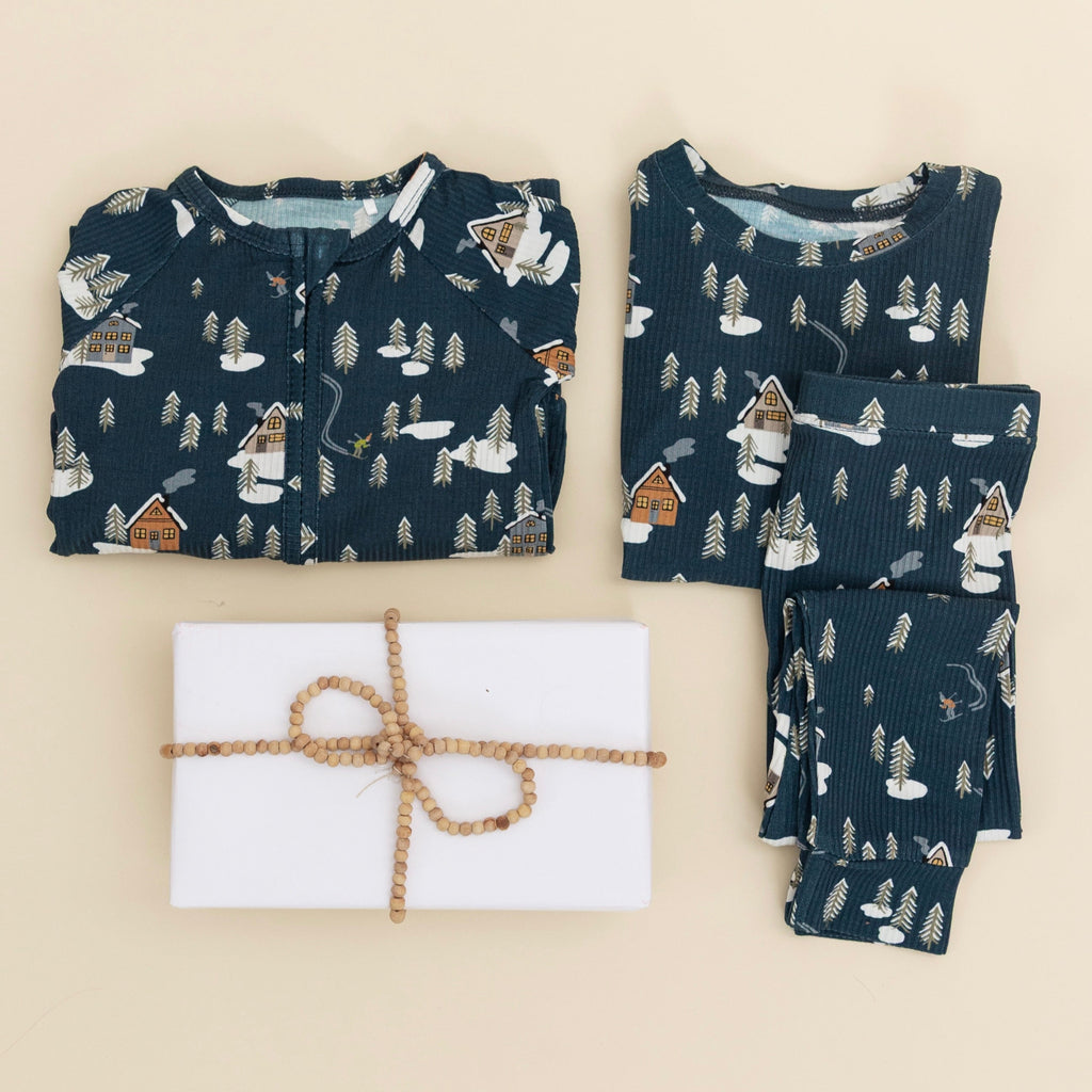 Snowy Village Small Ribbed Two-Piece Set