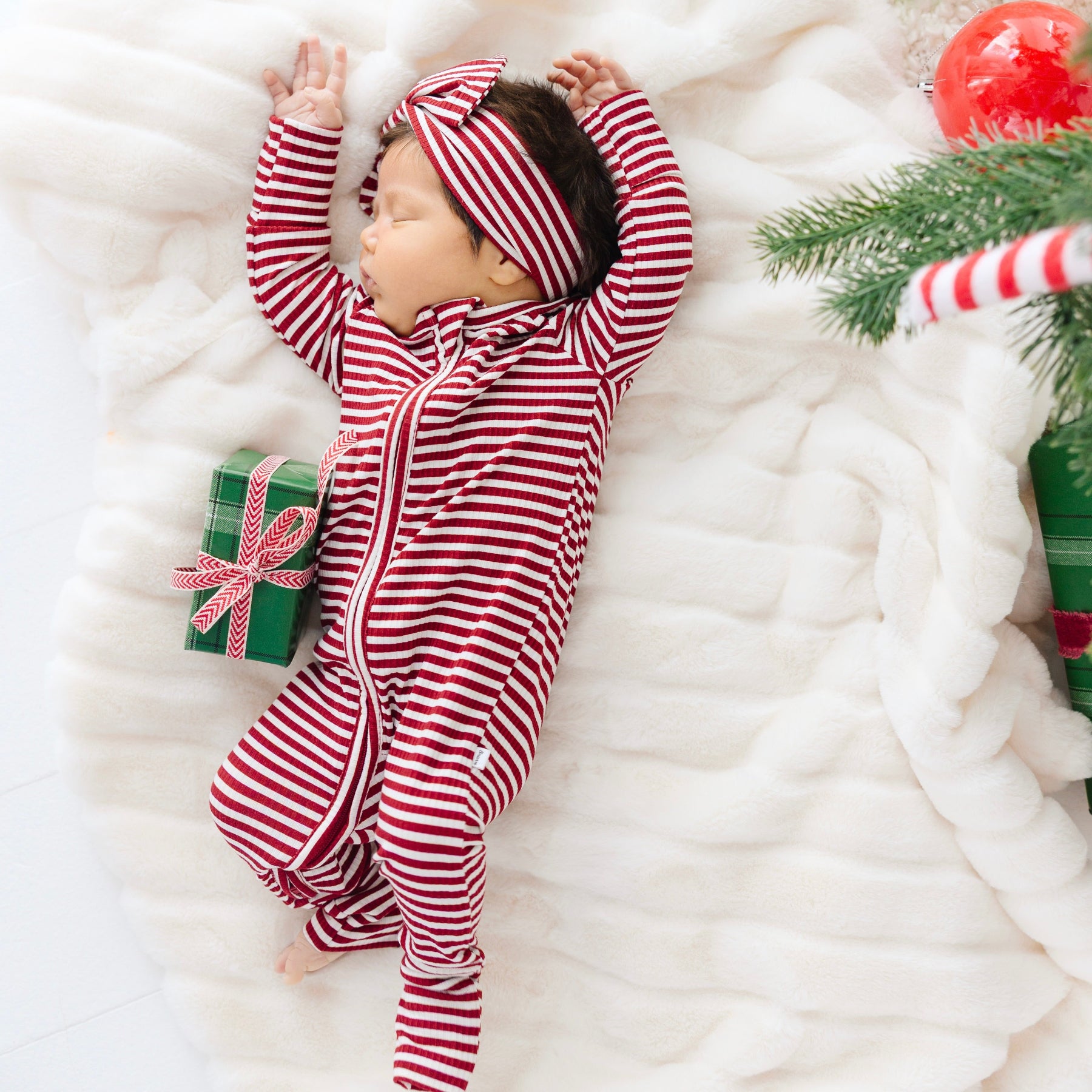 Red Stripe Small Ribbed Bow