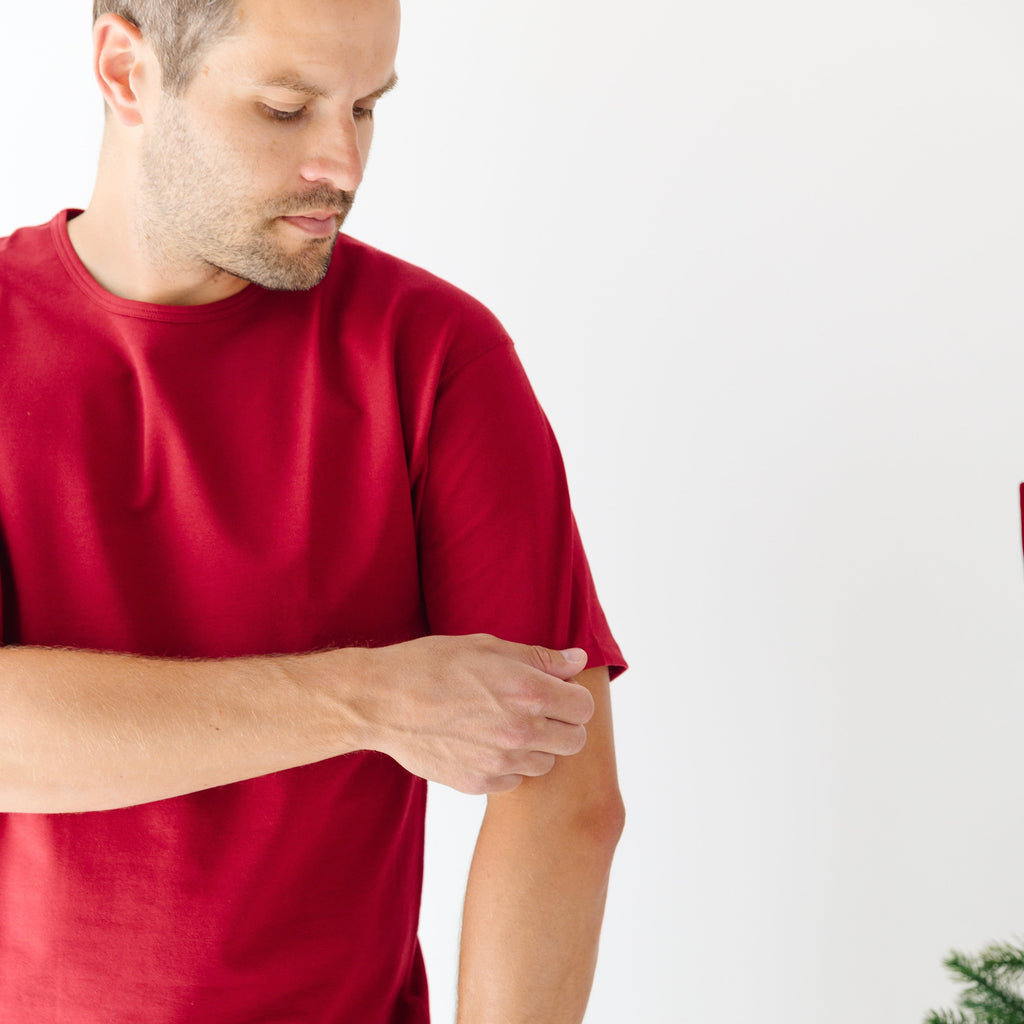 Red Men's Short Sleeve Shirt