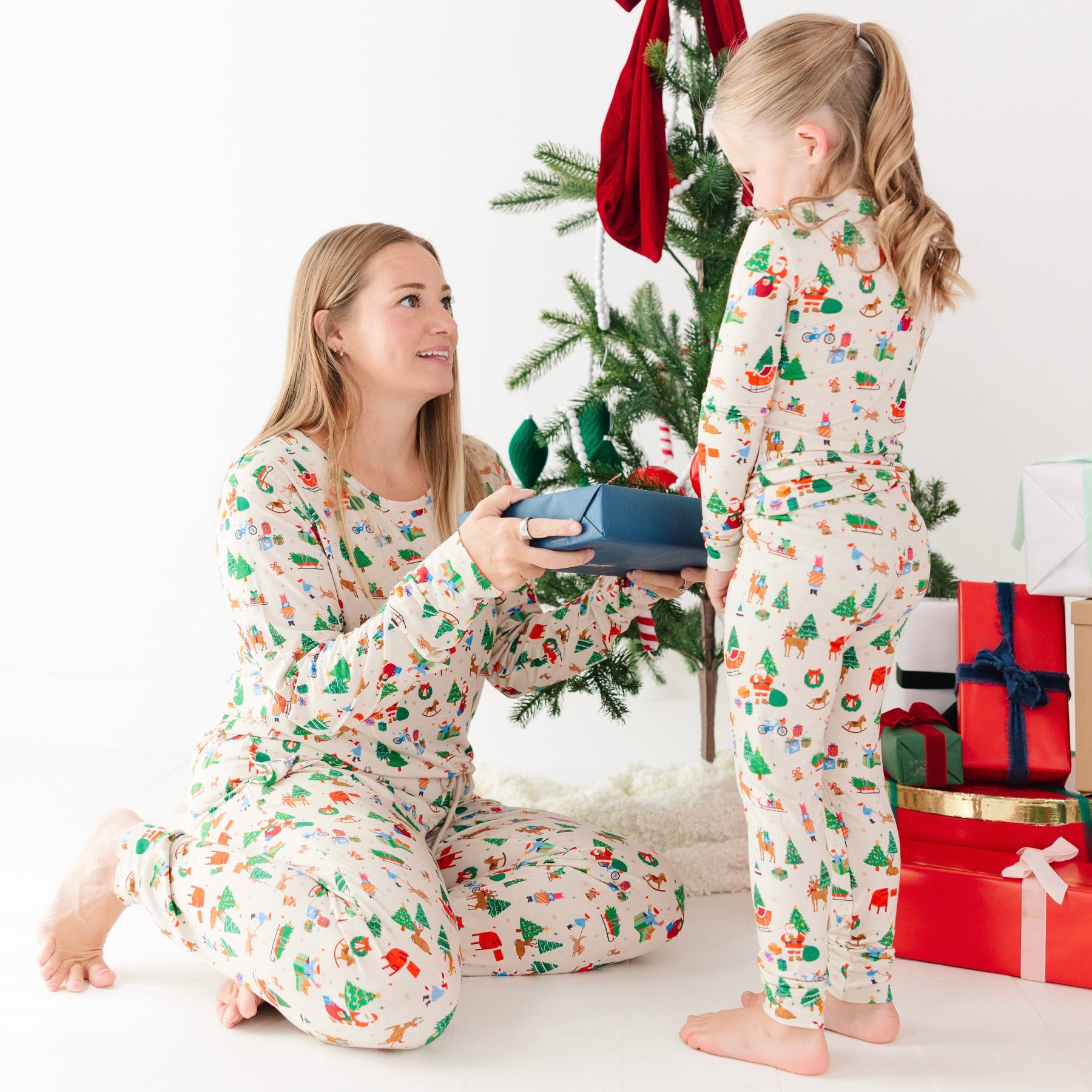 Santa's Workshop Women's Pants