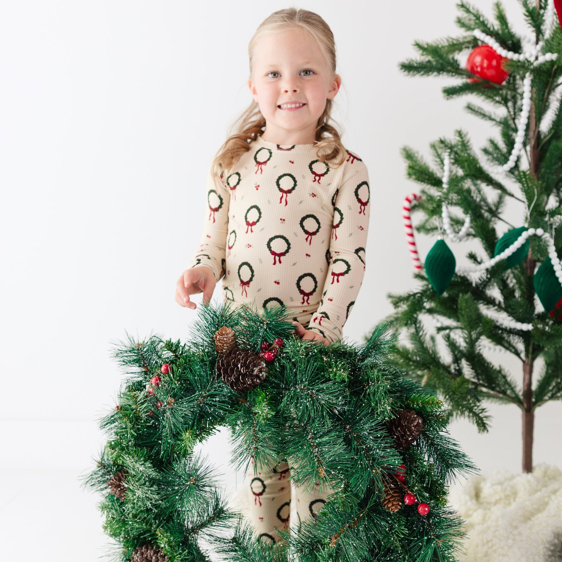 Christmas Wreaths Small Ribbed Two-Piece Set