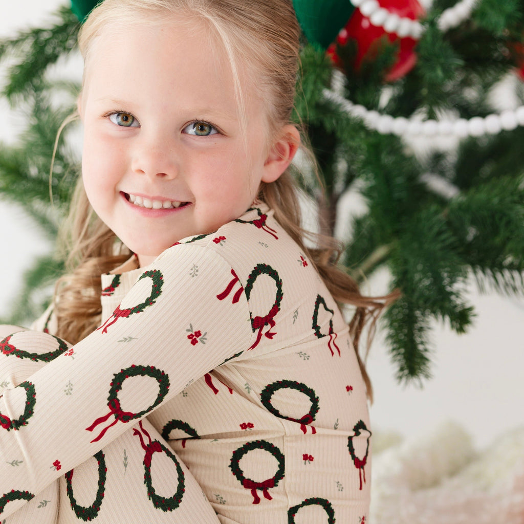 Christmas Wreaths Small Ribbed Two-Piece Set