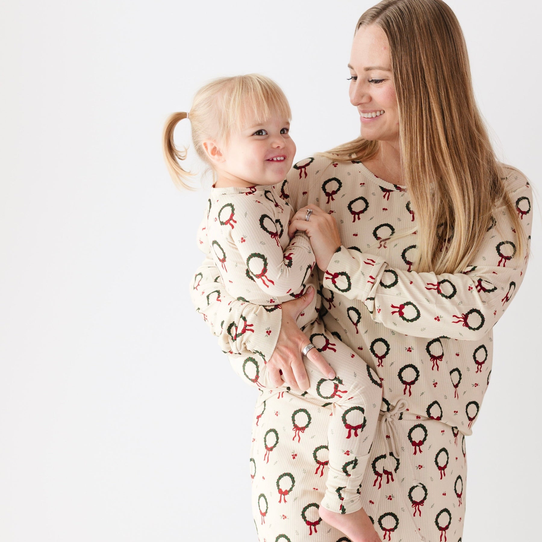 Christmas Wreaths Small Ribbed Women's Matching Set