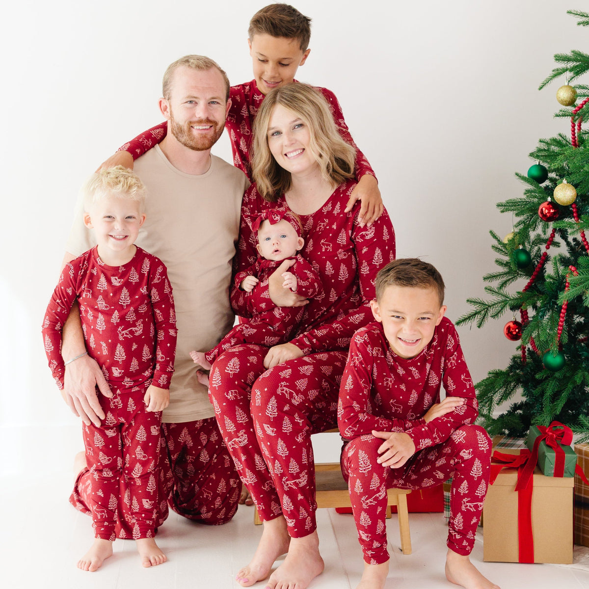 Reindeer & Santa Sleigh Small Ribbed Two-Piece Set