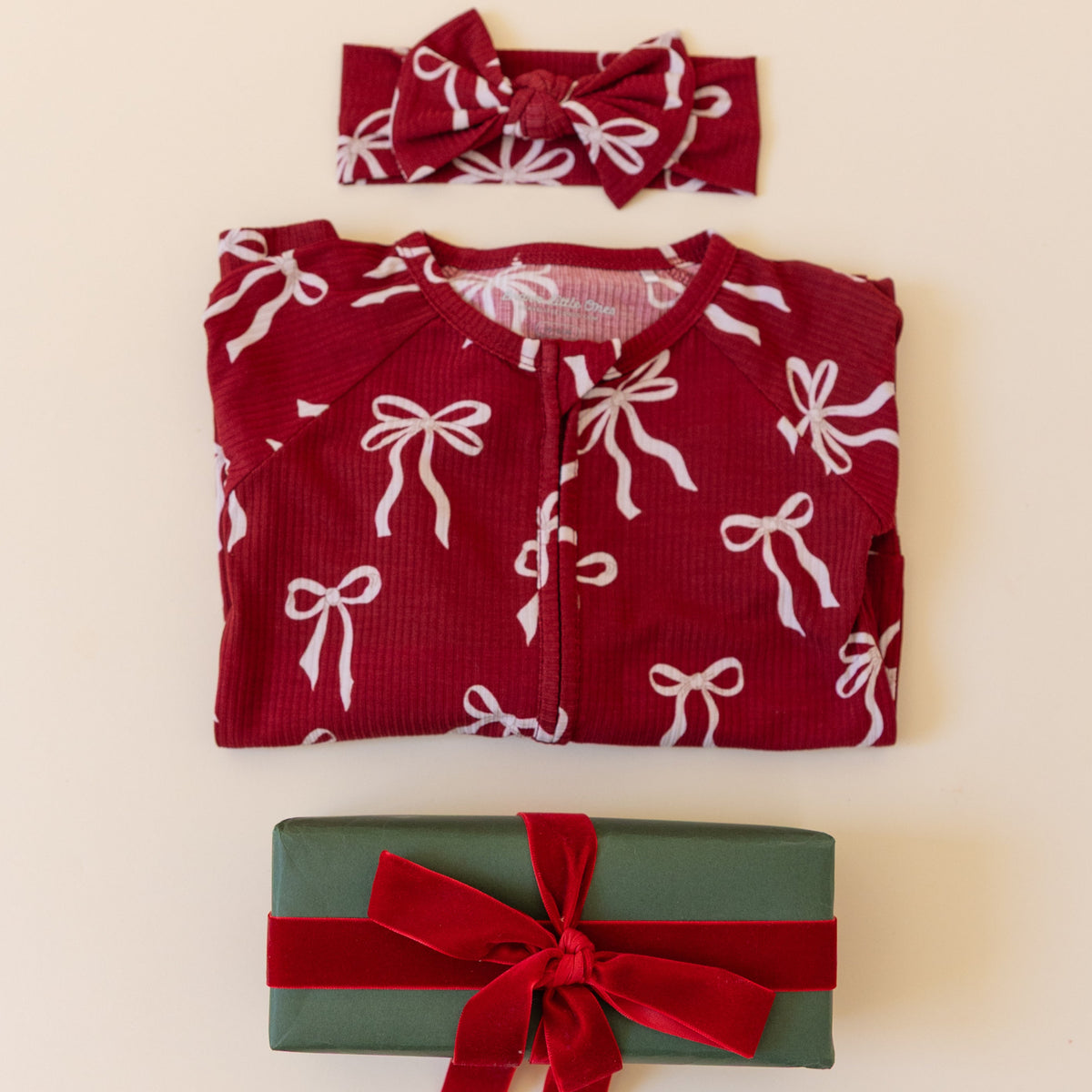 Coquette Bows Red Small Ribbed Bow