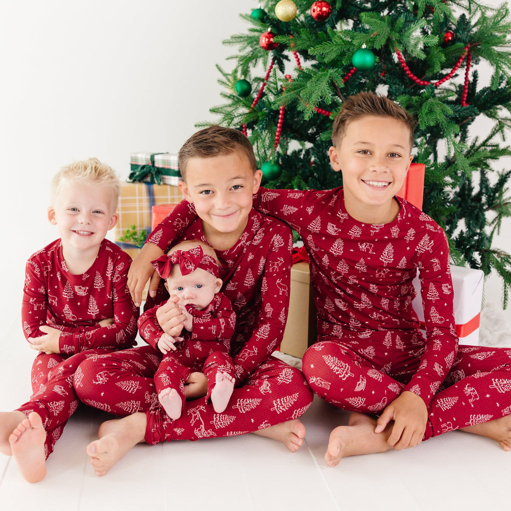 Reindeer & Santa Sleigh Small Ribbed Two-Piece Set