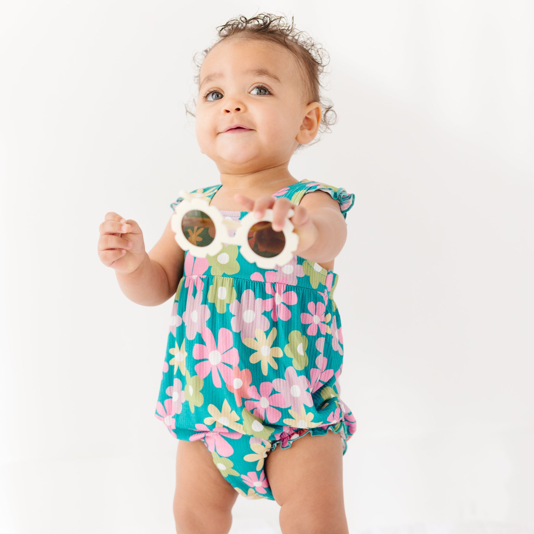 Retro Daisies Small Ribbed Flutter Sleeve Romper